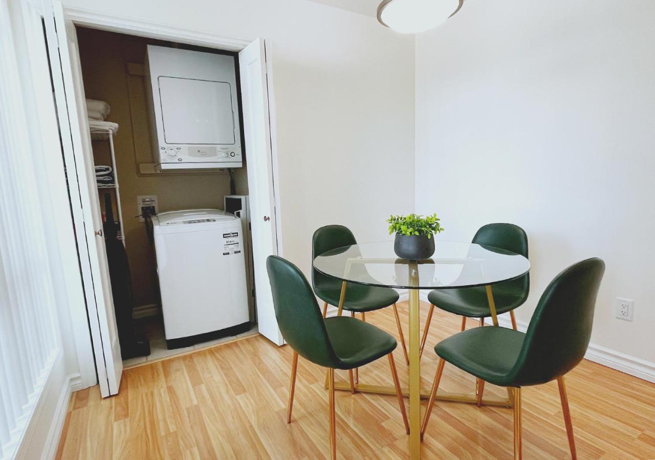 Downtown Waterfront Kelowna Oasis Newly Renovated 2Bed 2Bath Appartement Buitenkant foto