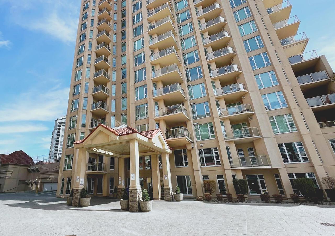 Downtown Waterfront Kelowna Oasis Newly Renovated 2Bed 2Bath Appartement Buitenkant foto
